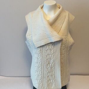 ⭐️ Woolrich Wool Sweater Vest